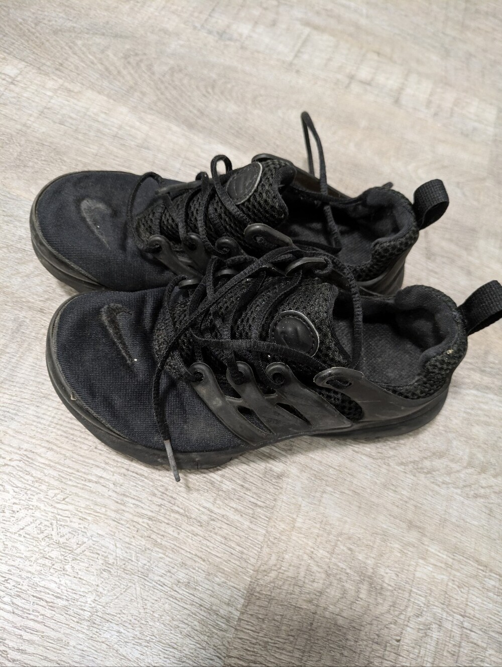 Nike Air Presto Triple Black Size 1Y